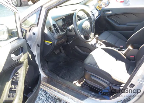 2017 Kia Forte Lx z USA, uszkodzony, nr VIN 3KPFK4A79HE101323